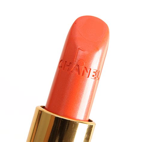 Chanel sari dore lipstick